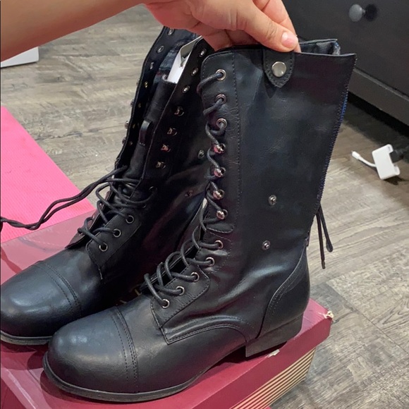 Boots - Picture 2 of 2